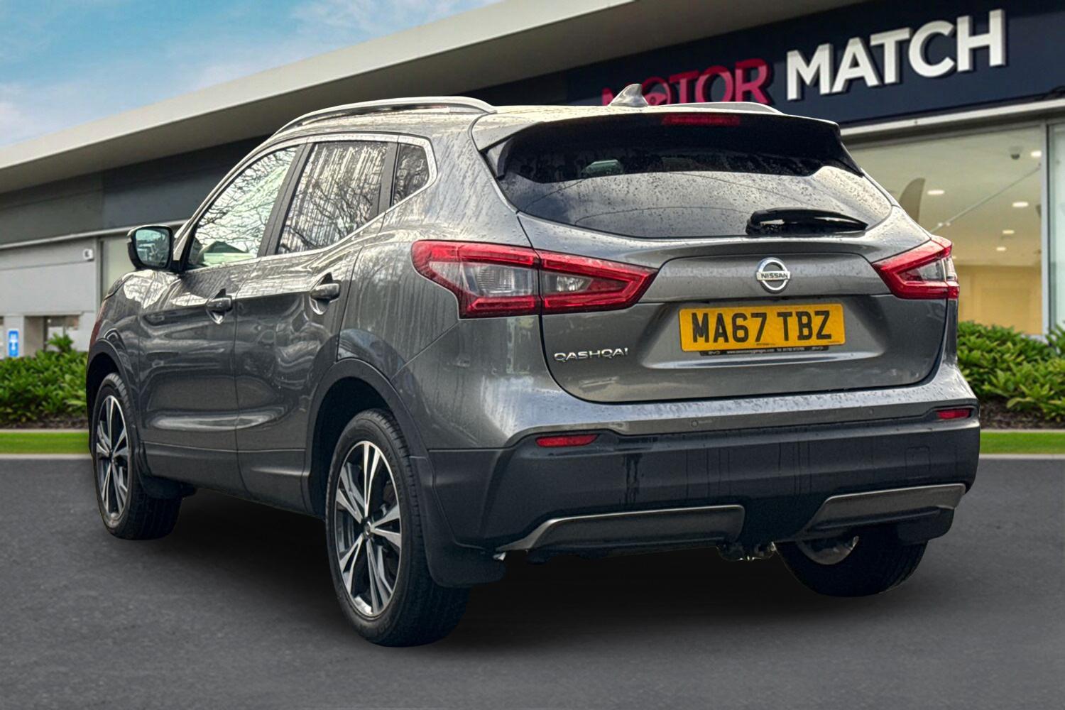 Used Nissan Qashqai 2017 for sale - 76863251: Photo 2