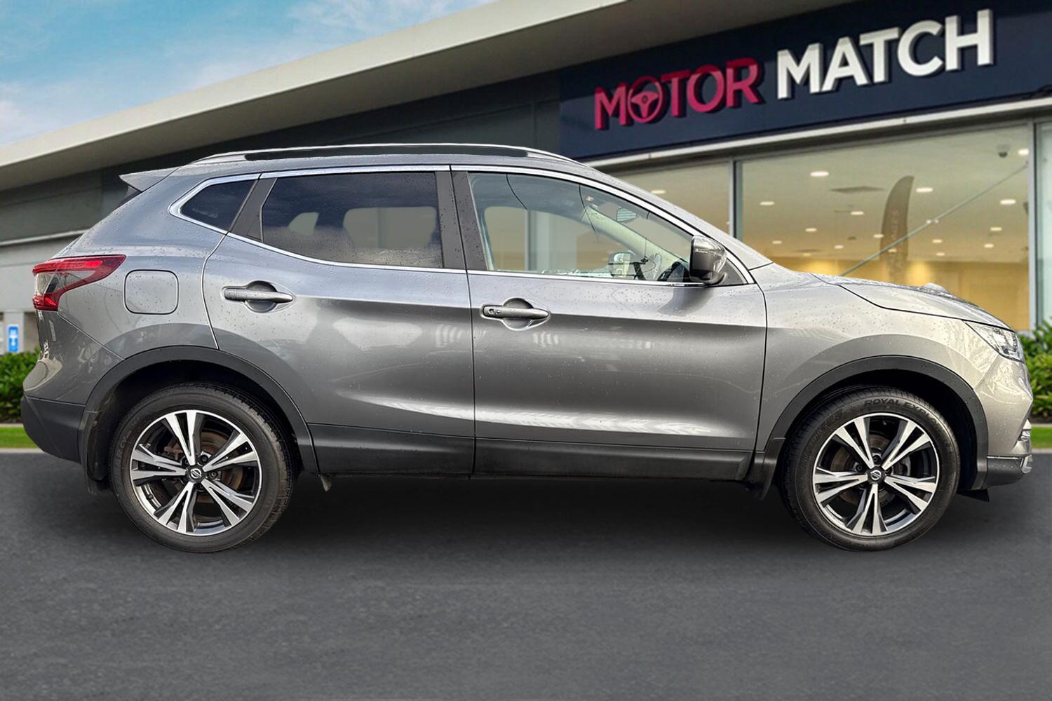 Used Nissan Qashqai 2017 for sale - 76863251: Photo 3