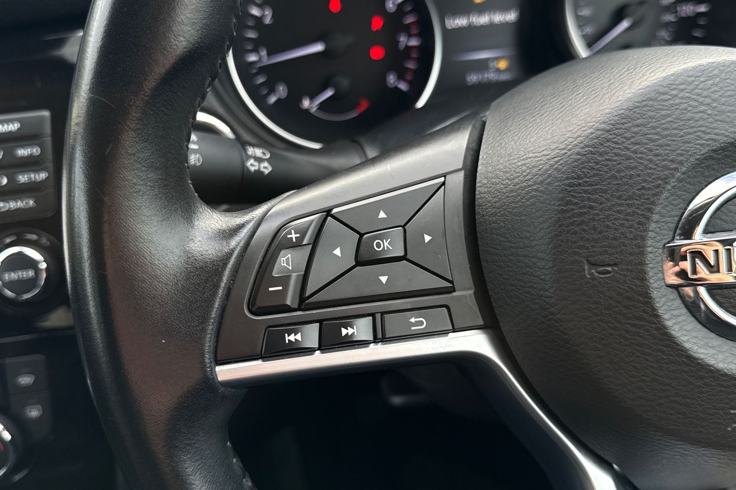 Used Nissan Qashqai 2017 for sale - 76863251: Photo 43