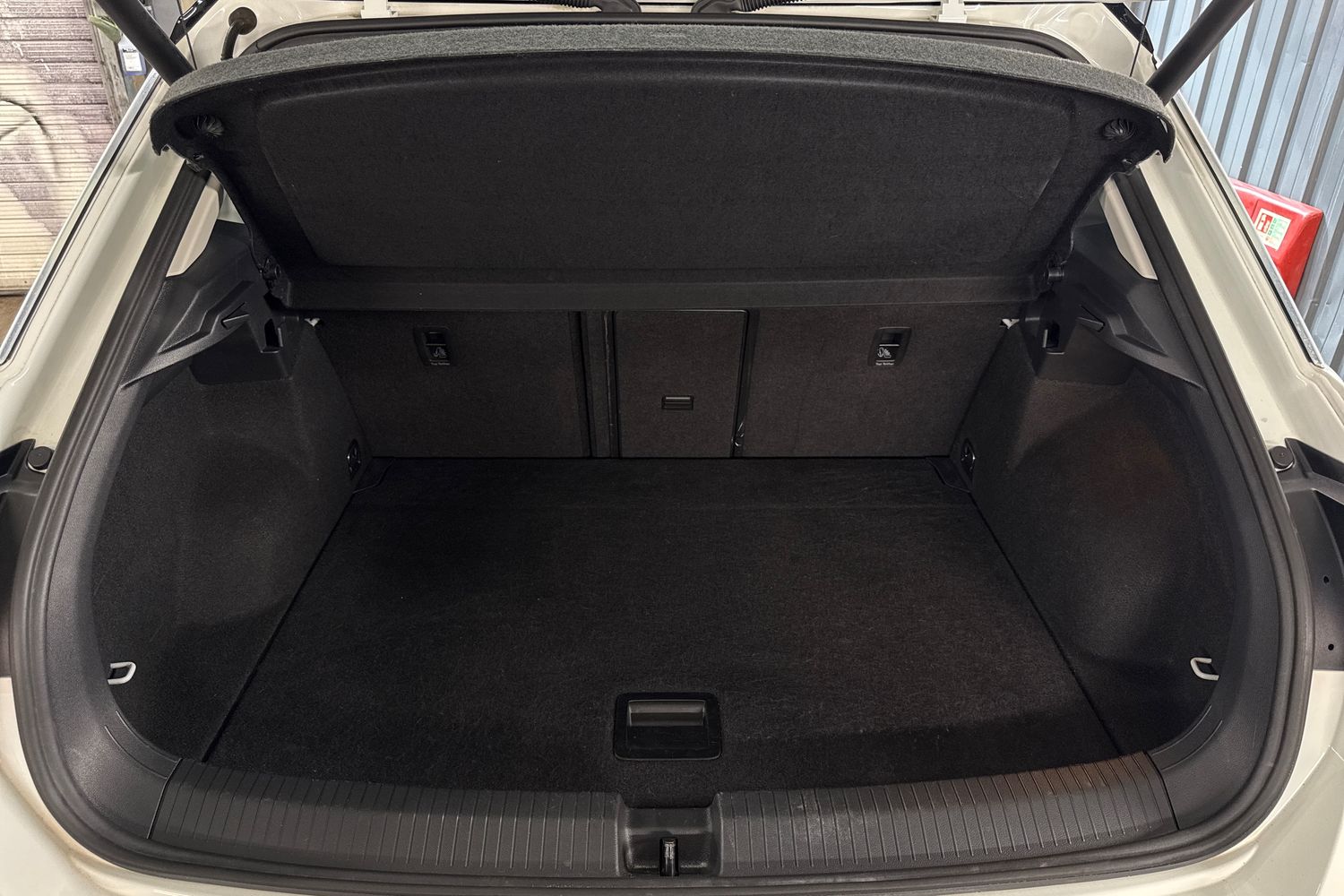 Used Volkswagen T-Roc 2019 for sale - 77996496: Photo 10