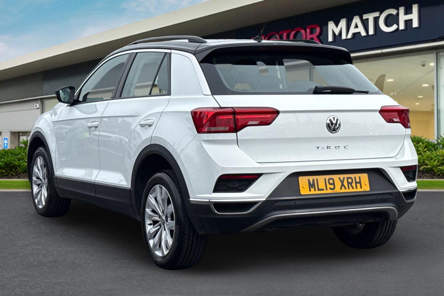 Used Volkswagen T-Roc 2019 for sale - 77996496: Photo 2