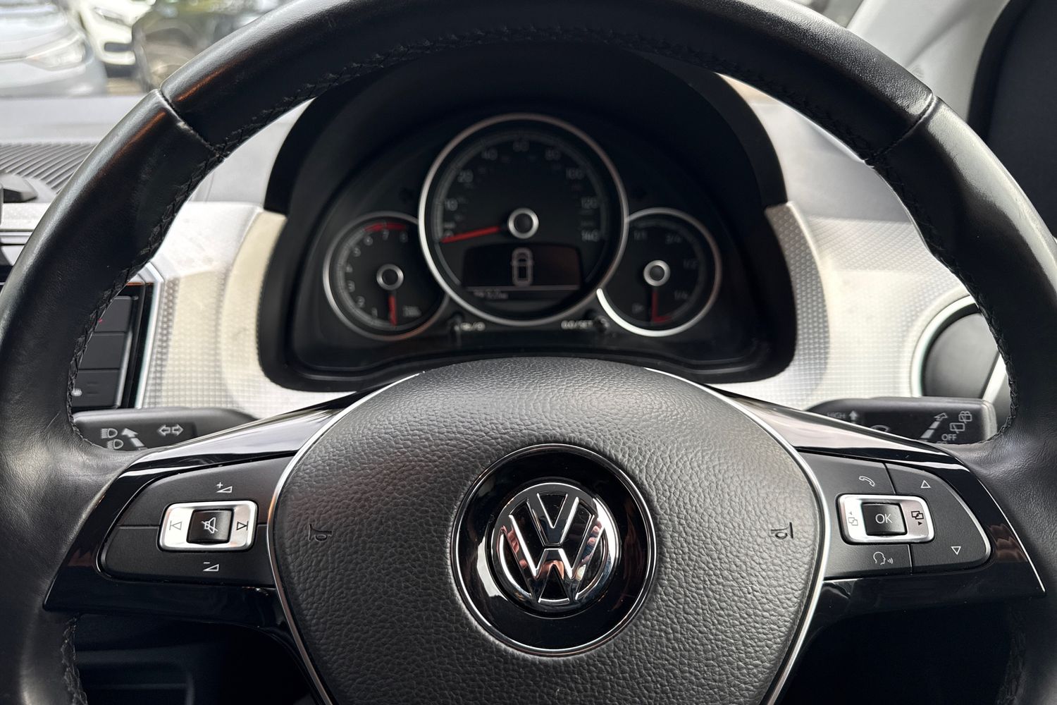 Used Volkswagen up! 2019 for sale - 76374751: Photo 28