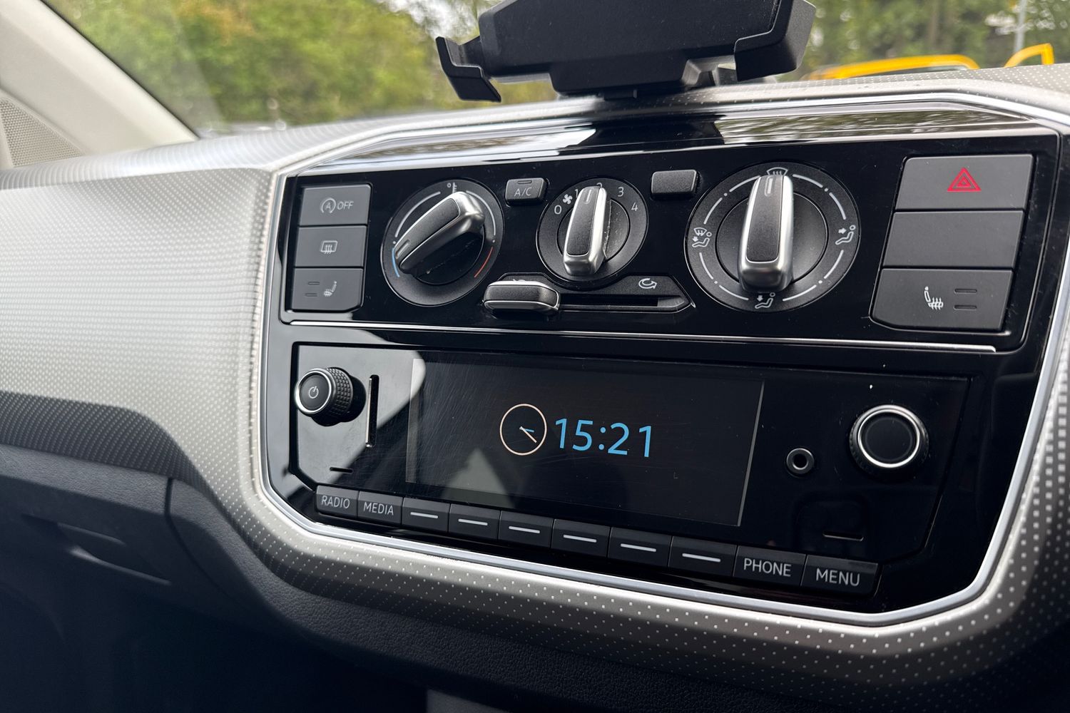 Used Volkswagen up! 2019 for sale - 76374751: Photo 32