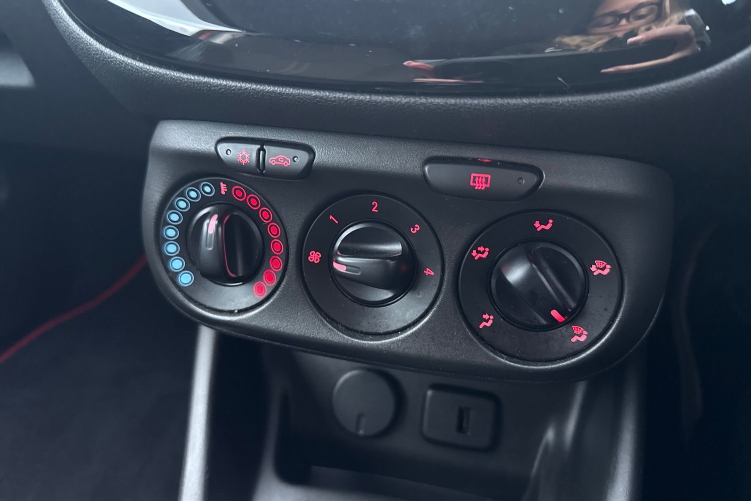 Used Vauxhall Corsa 2016 for sale - 76469304: Photo 18