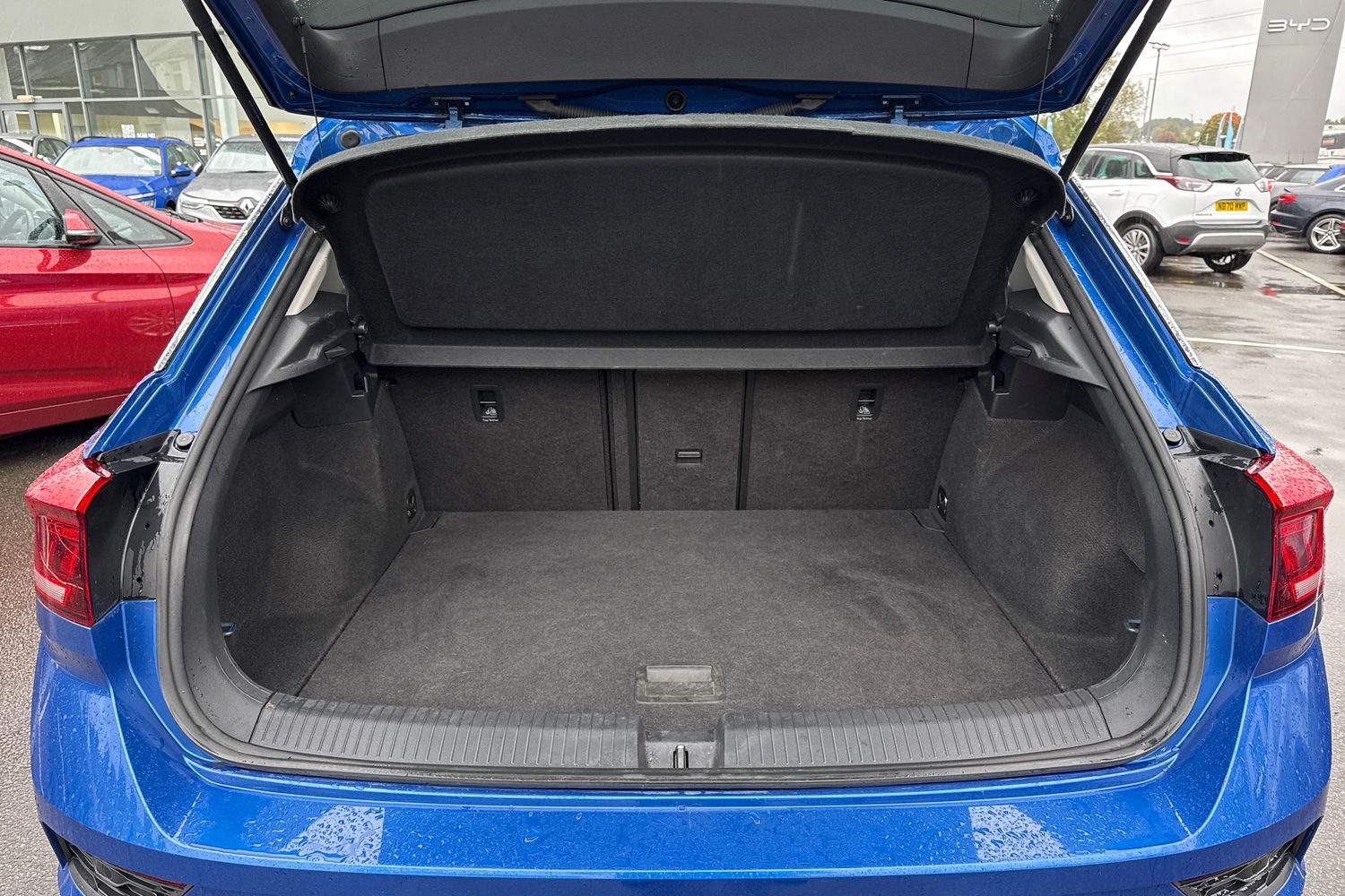 Used Volkswagen T-Roc 2019 for sale - 76654032: Photo 10