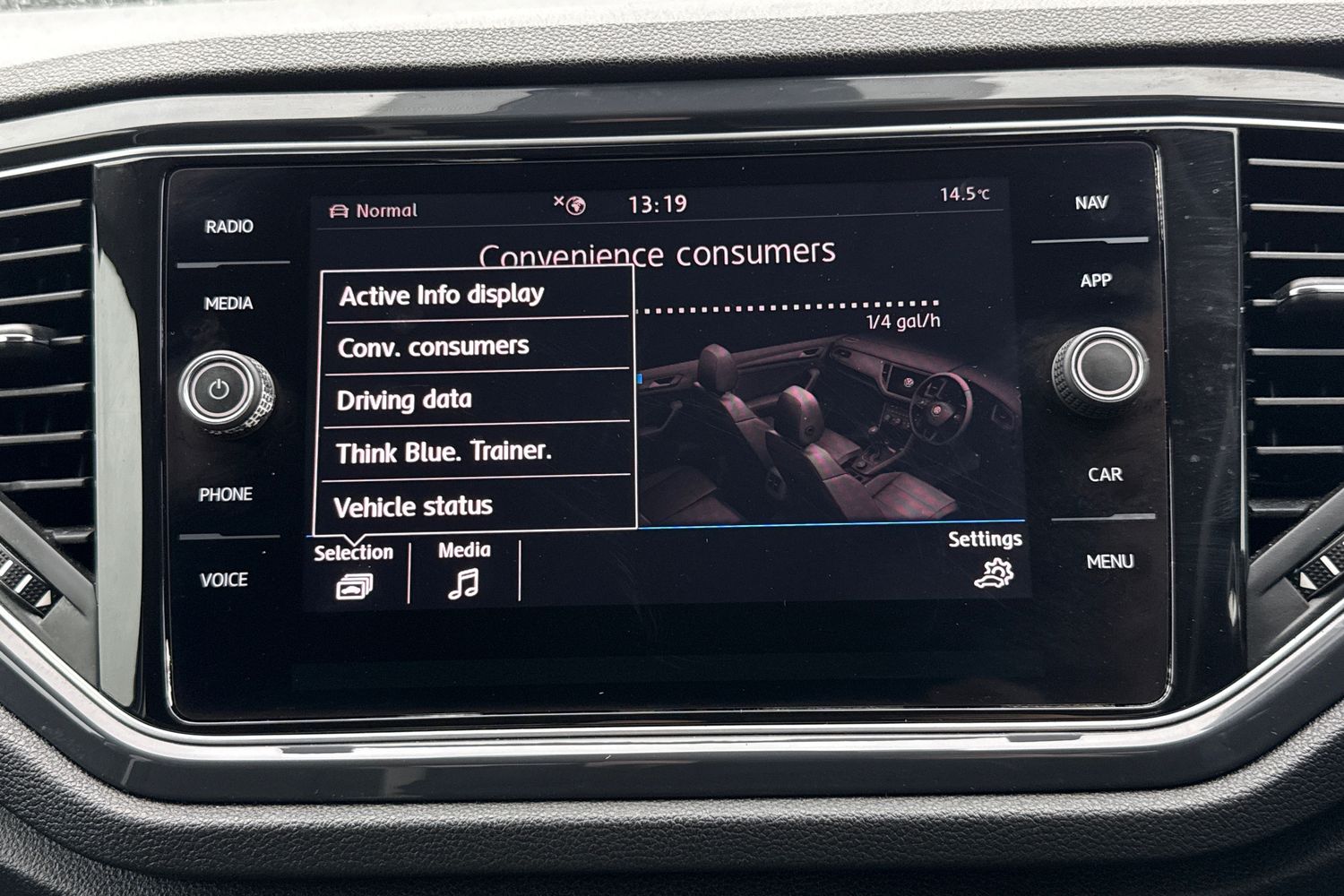 Used Volkswagen T-Roc 2019 for sale - 76654032: Photo 36