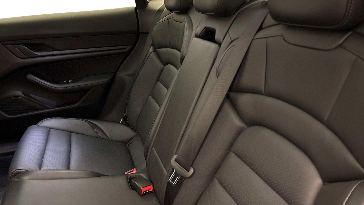 Used Porsche Taycan 2022 for sale - 77483296: Photo 7