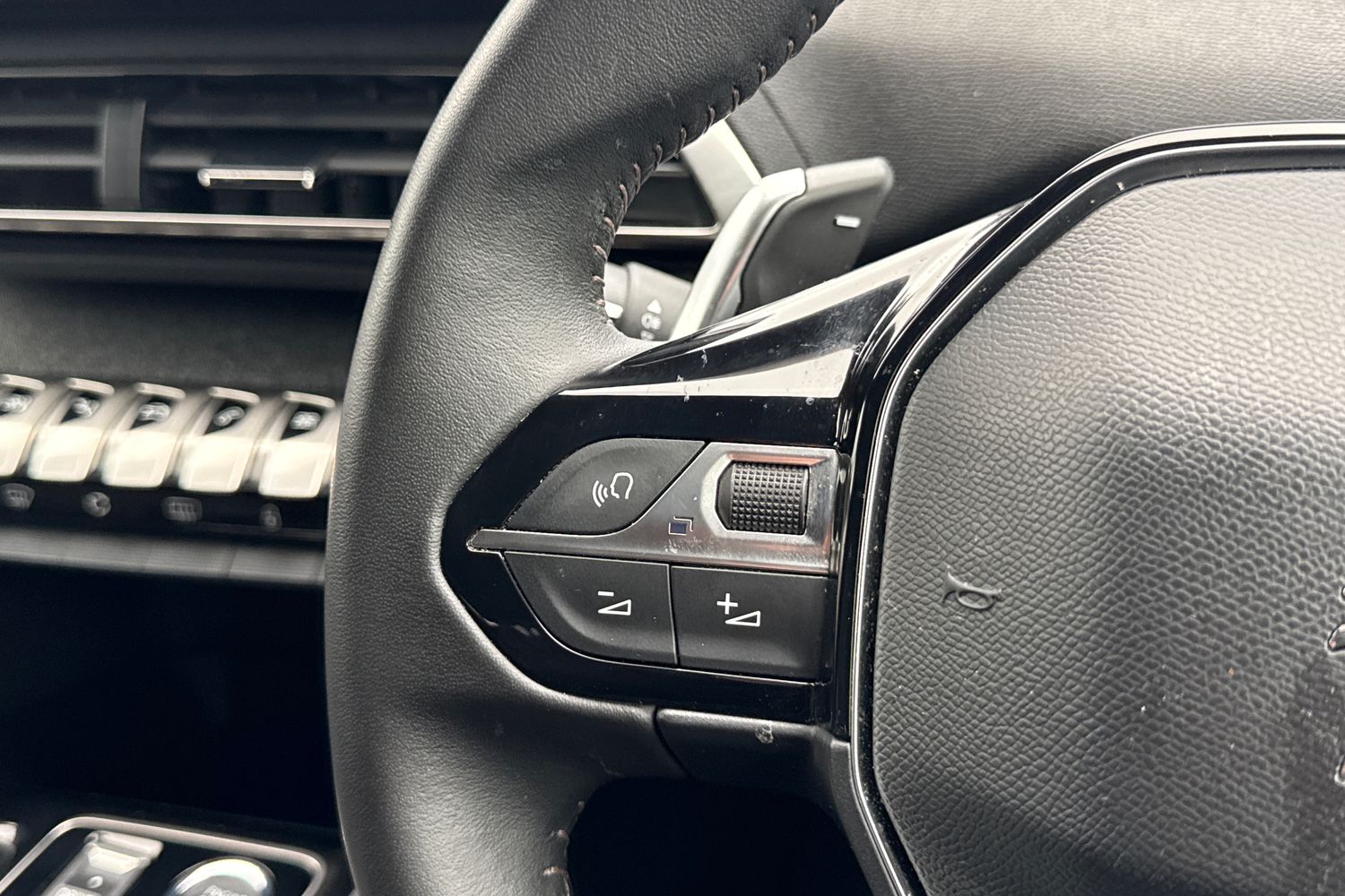 Used Peugeot 3008 2024 for sale - 77728685: Photo 40