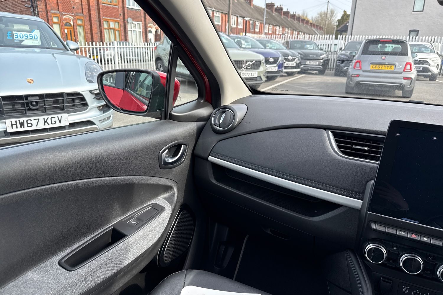 Used Renault Zoe 2021 for sale - 77989579: Photo 15