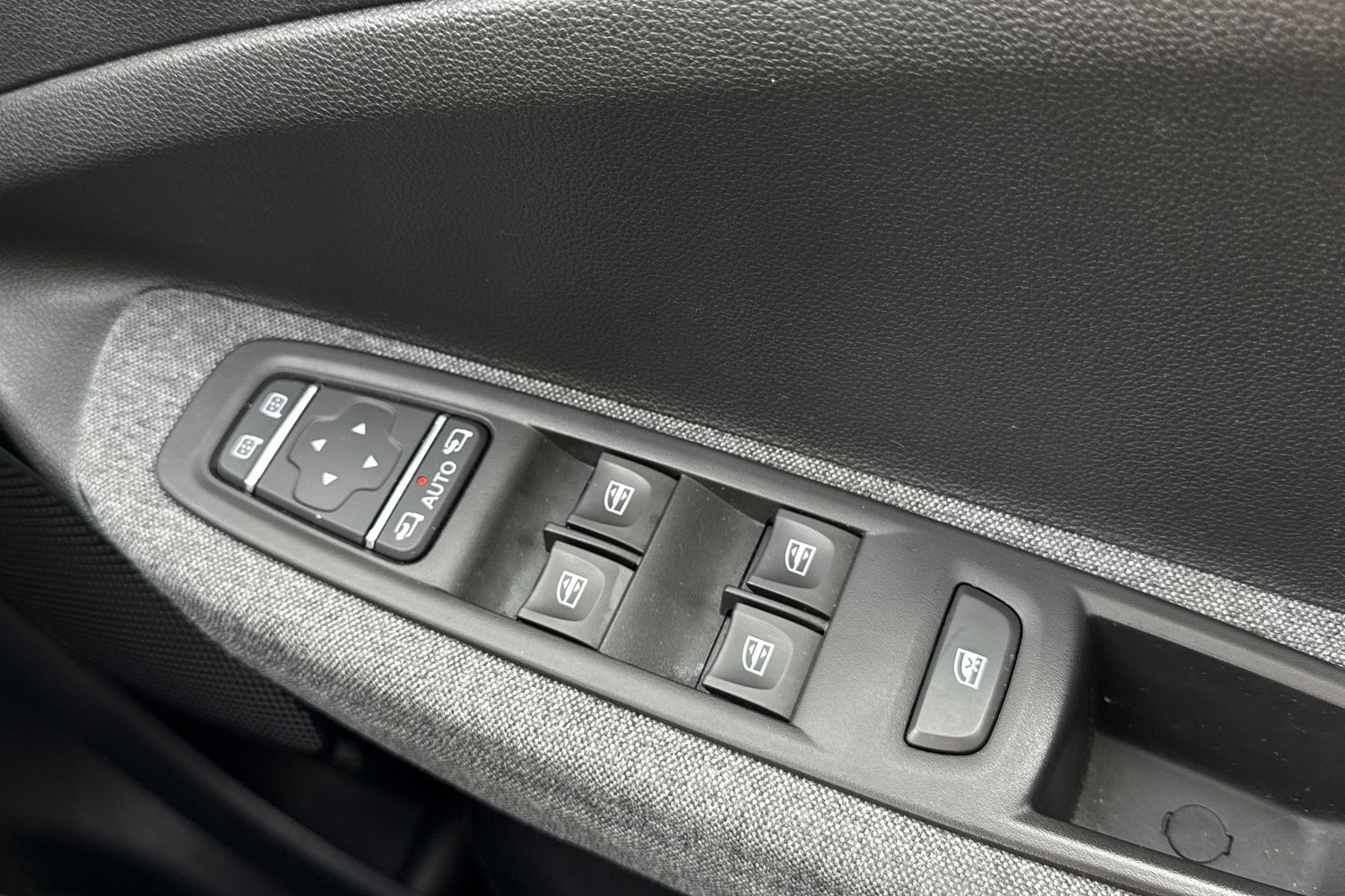 Used Renault Zoe 2021 for sale - 77989579: Photo 18