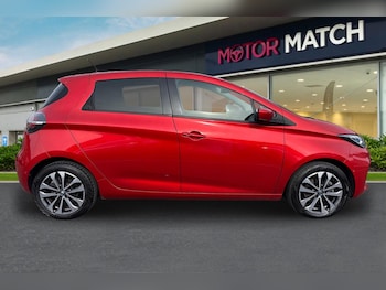 Used Renault Zoe 2021 for sale - 77989579: Photo