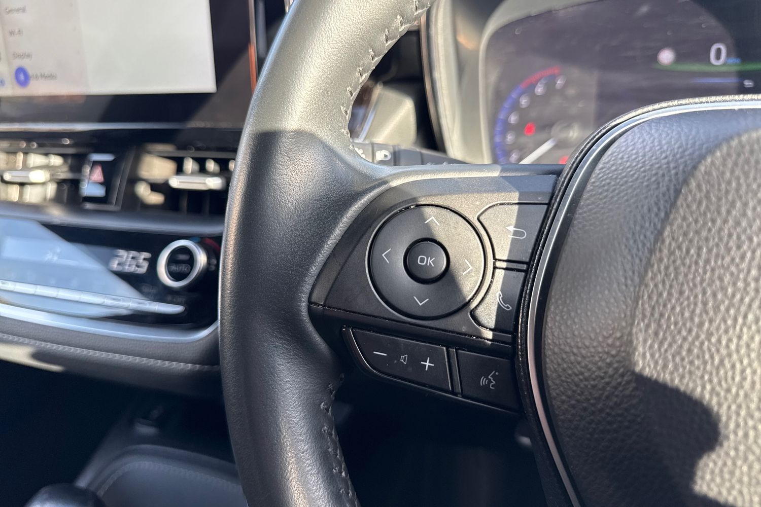 Used Toyota Corolla 2022 for sale - 76916395: Photo 40