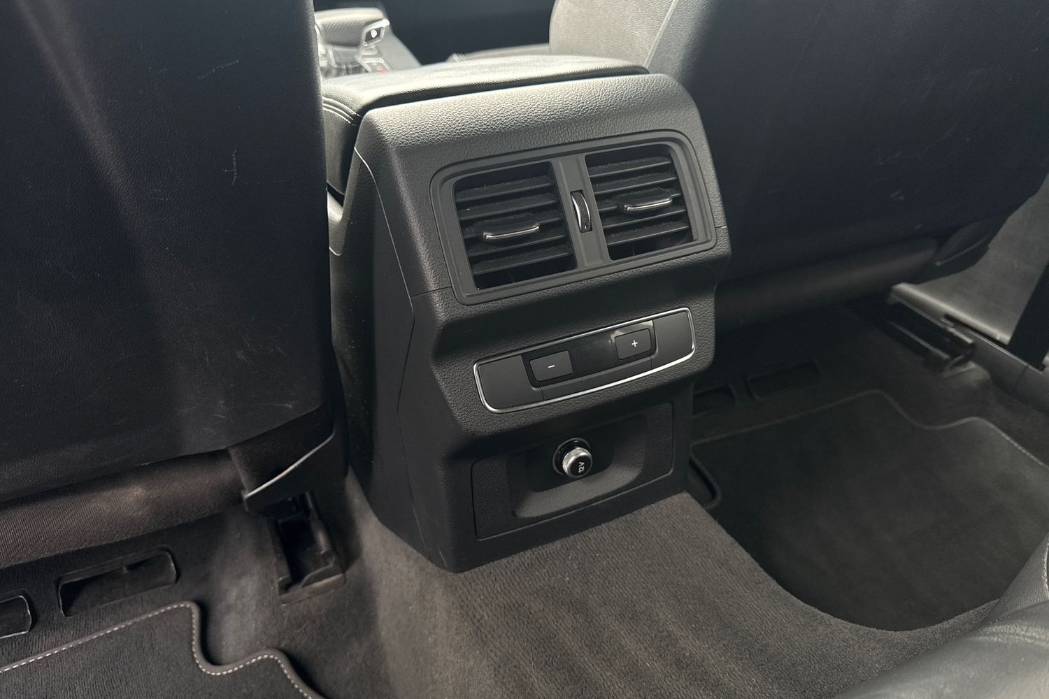 Used Audi Q5 2020 for sale - 76365188: Photo 26