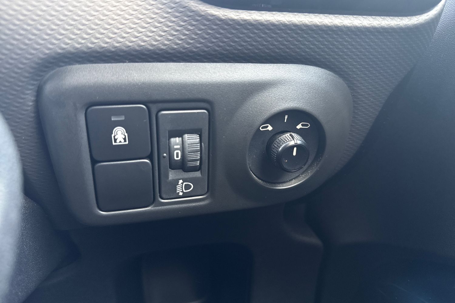 Used Citroen C4 Cactus 2017 for sale - 77233306: Photo 30