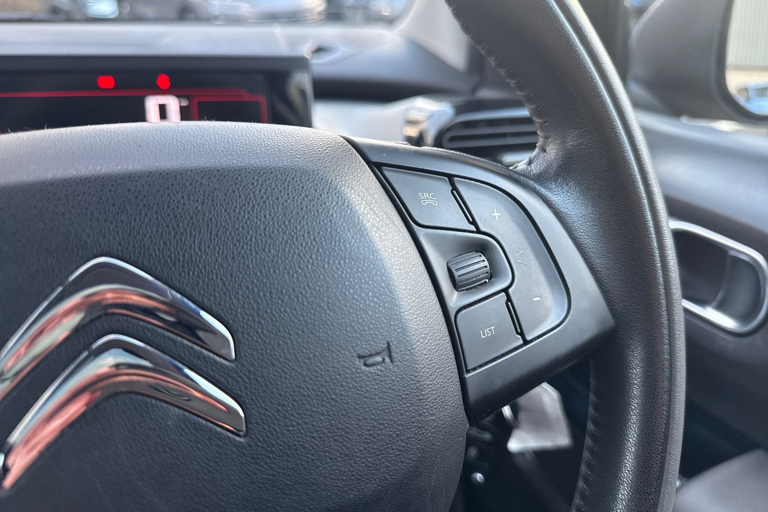 Used Citroen C4 Cactus 2017 for sale - 77233306: Photo 41