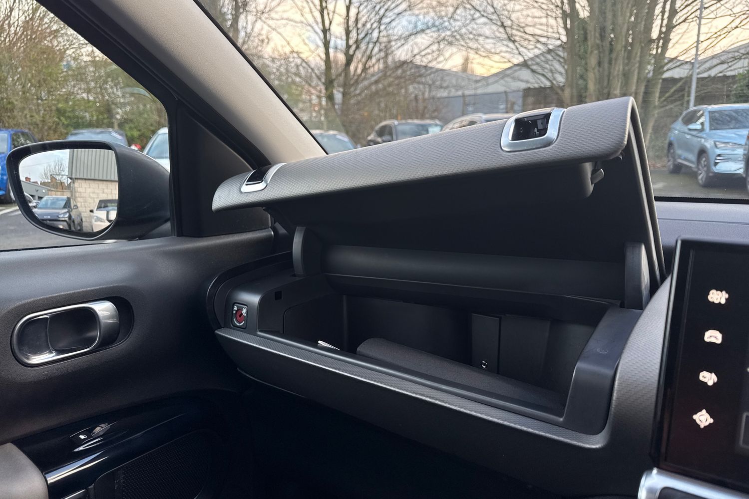 Used Citroen C4 Cactus 2017 for sale - 77233306: Photo 42