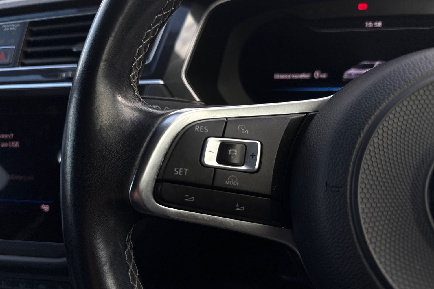 Used Volkswagen Tiguan 2018 for sale - 76365153: Photo 28