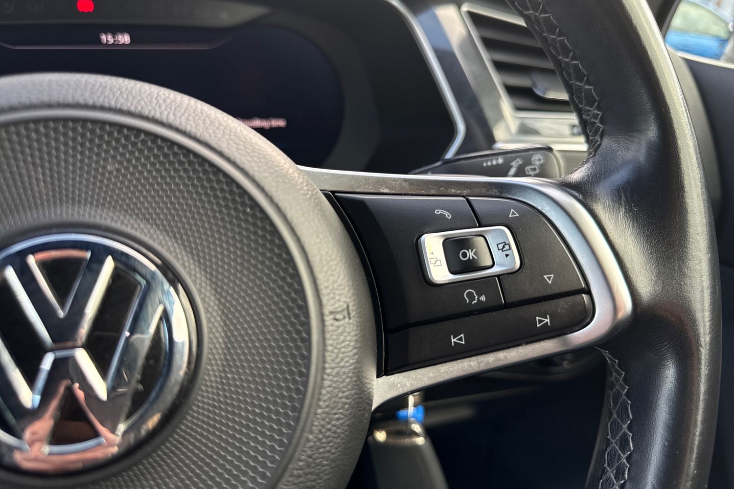 Used Volkswagen Tiguan 2018 for sale - 76365153: Photo 29