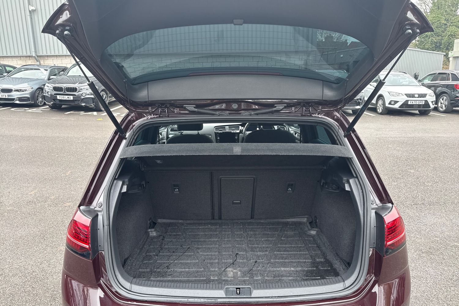 Used Volkswagen Golf 2017 for sale - 77032385: Photo 10