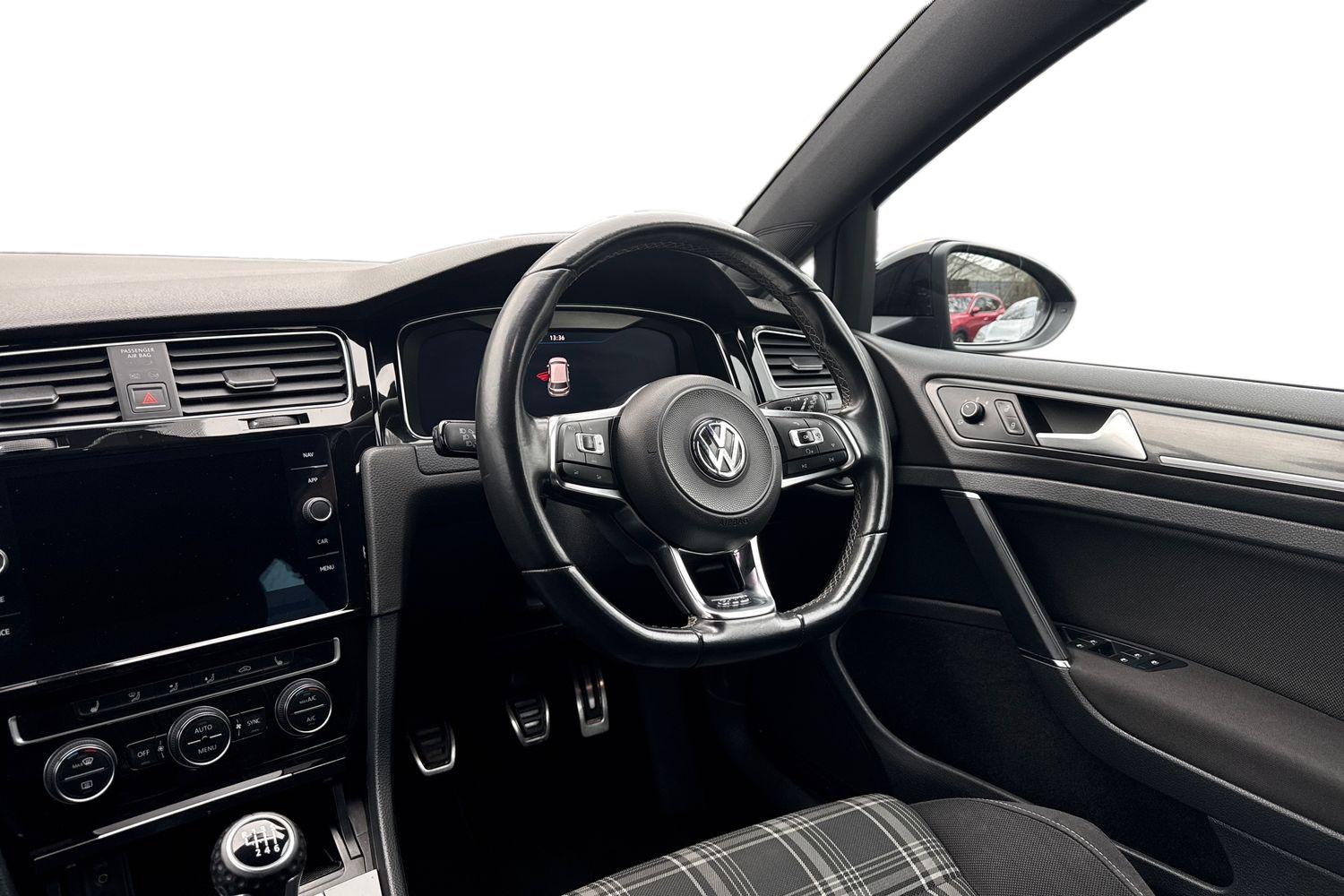 Used Volkswagen Golf 2017 for sale - 77032385: Photo 13