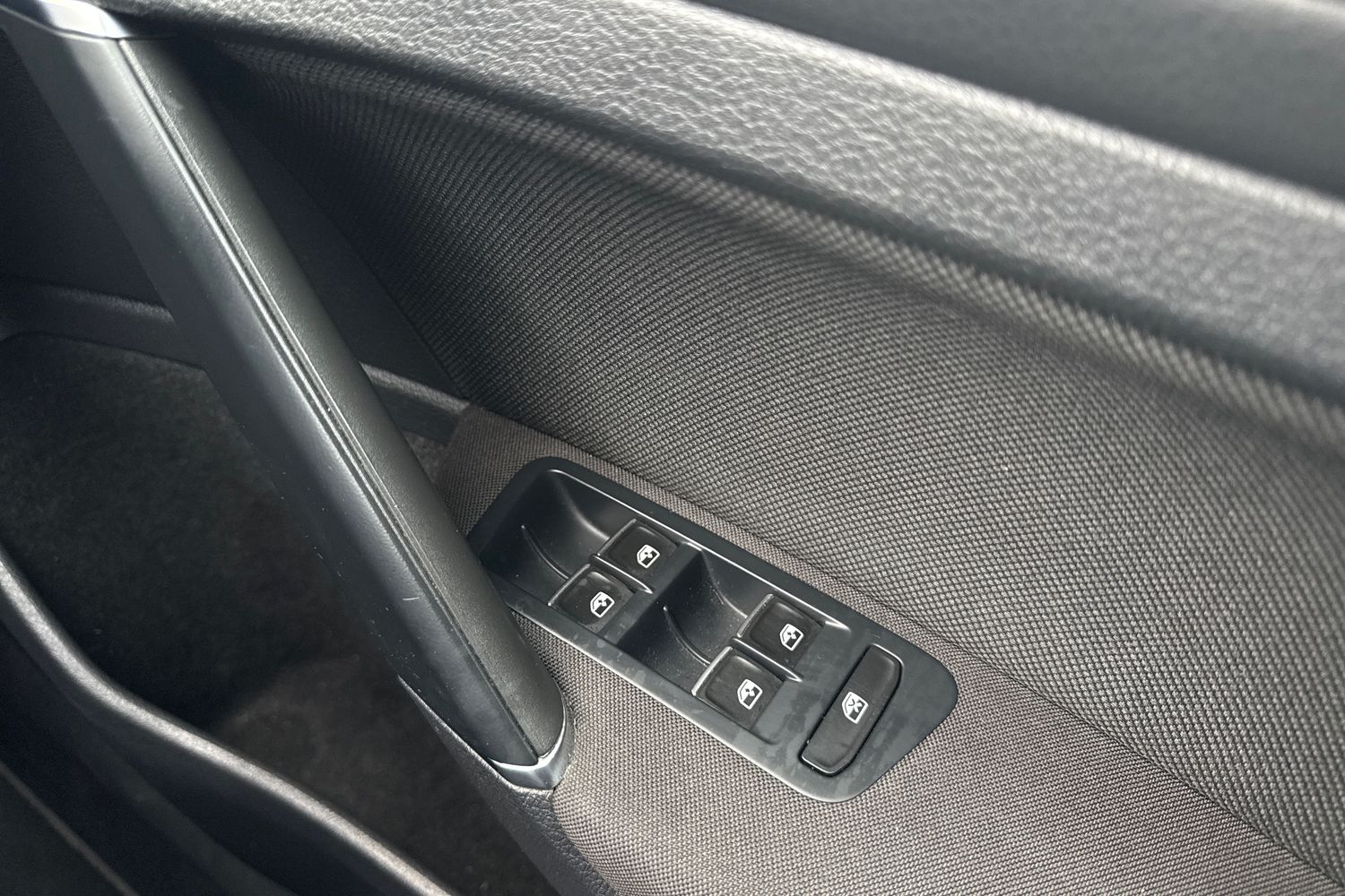 Used Volkswagen Golf 2017 for sale - 77032385: Photo 18