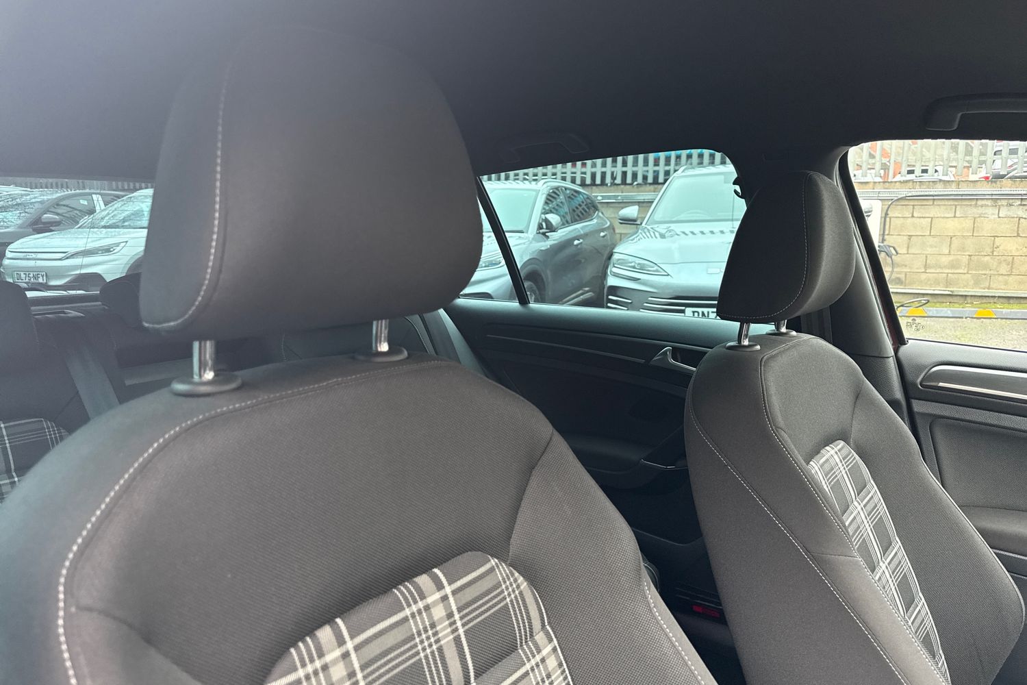 Used Volkswagen Golf 2017 for sale - 77032385: Photo 21