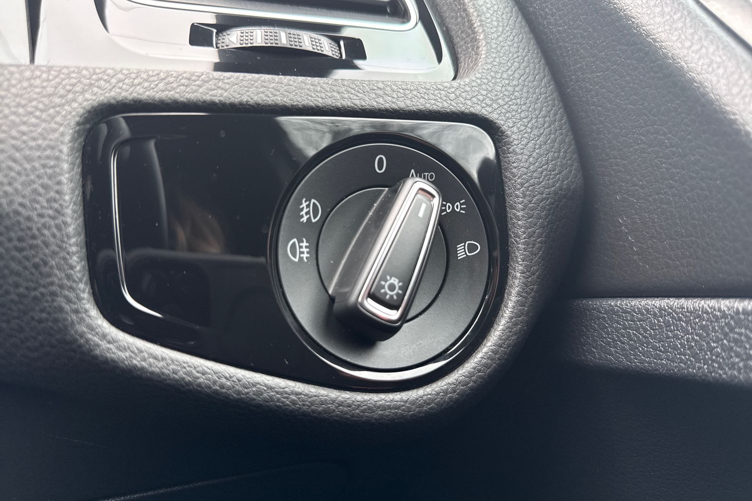 Used Volkswagen Golf 2017 for sale - 77032385: Photo 29