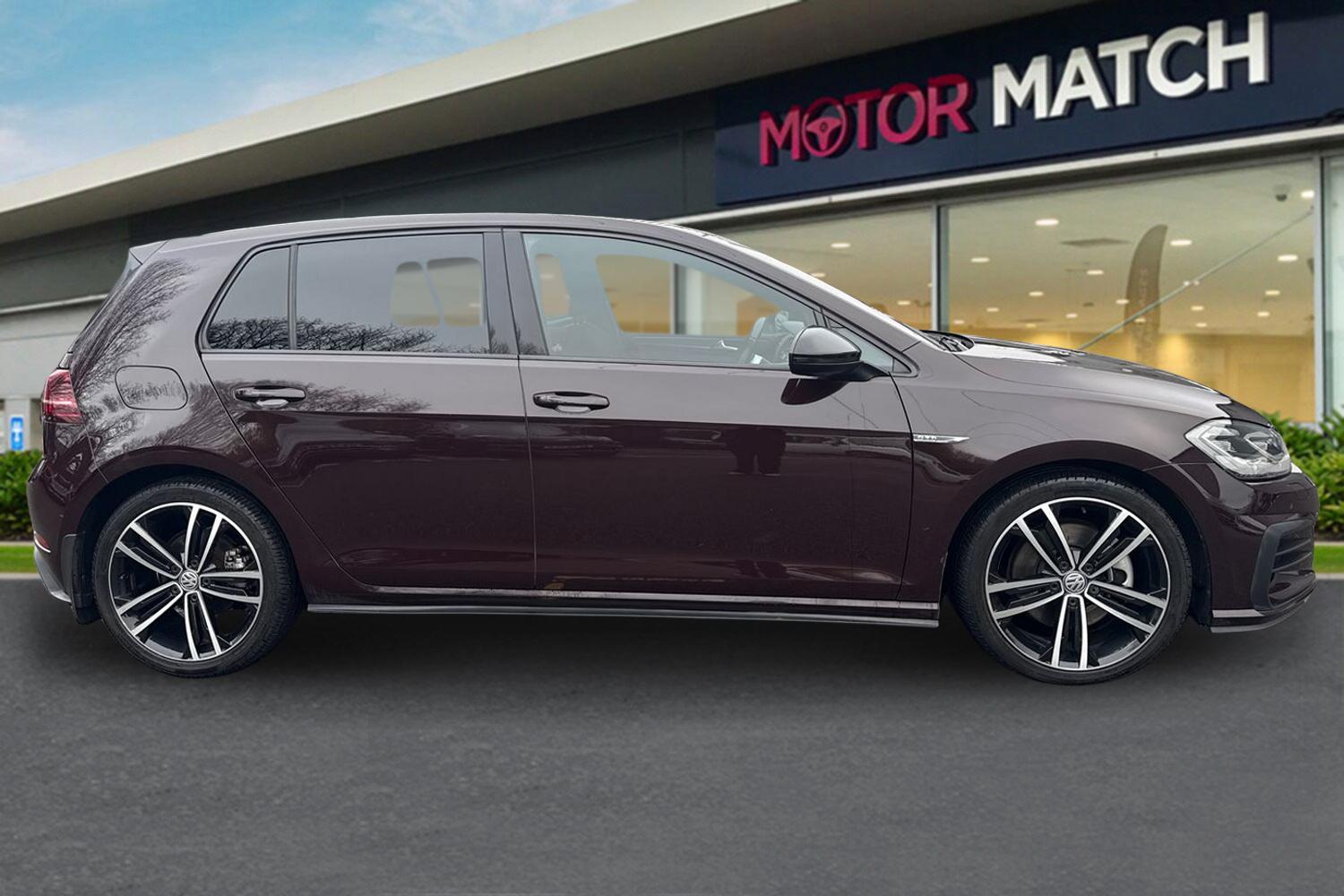 Used Volkswagen Golf 2017 for sale - 77032385: Photo 3