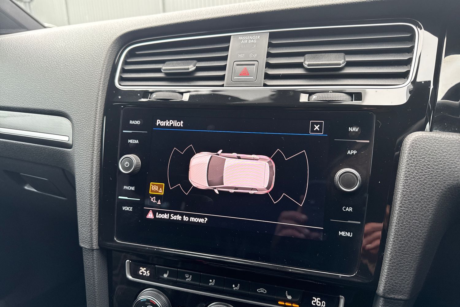 Used Volkswagen Golf 2017 for sale - 77032385: Photo 38