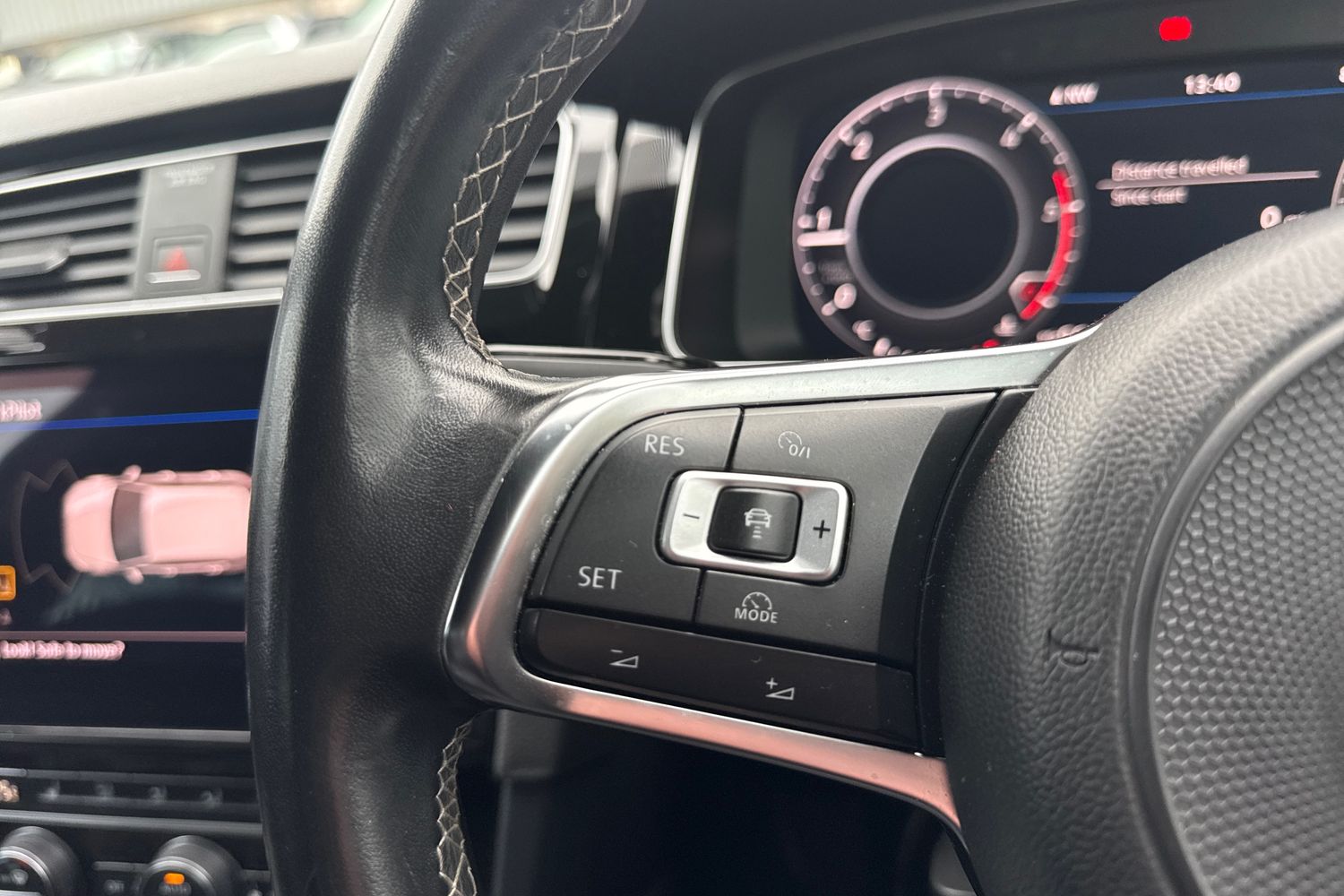 Used Volkswagen Golf 2017 for sale - 77032385: Photo 40