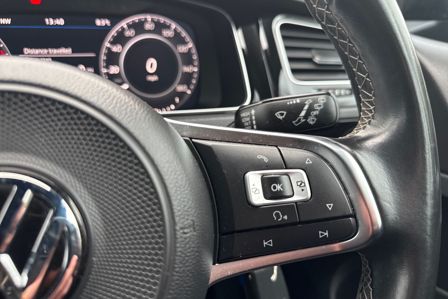 Used Volkswagen Golf 2017 for sale - 77032385: Photo 41