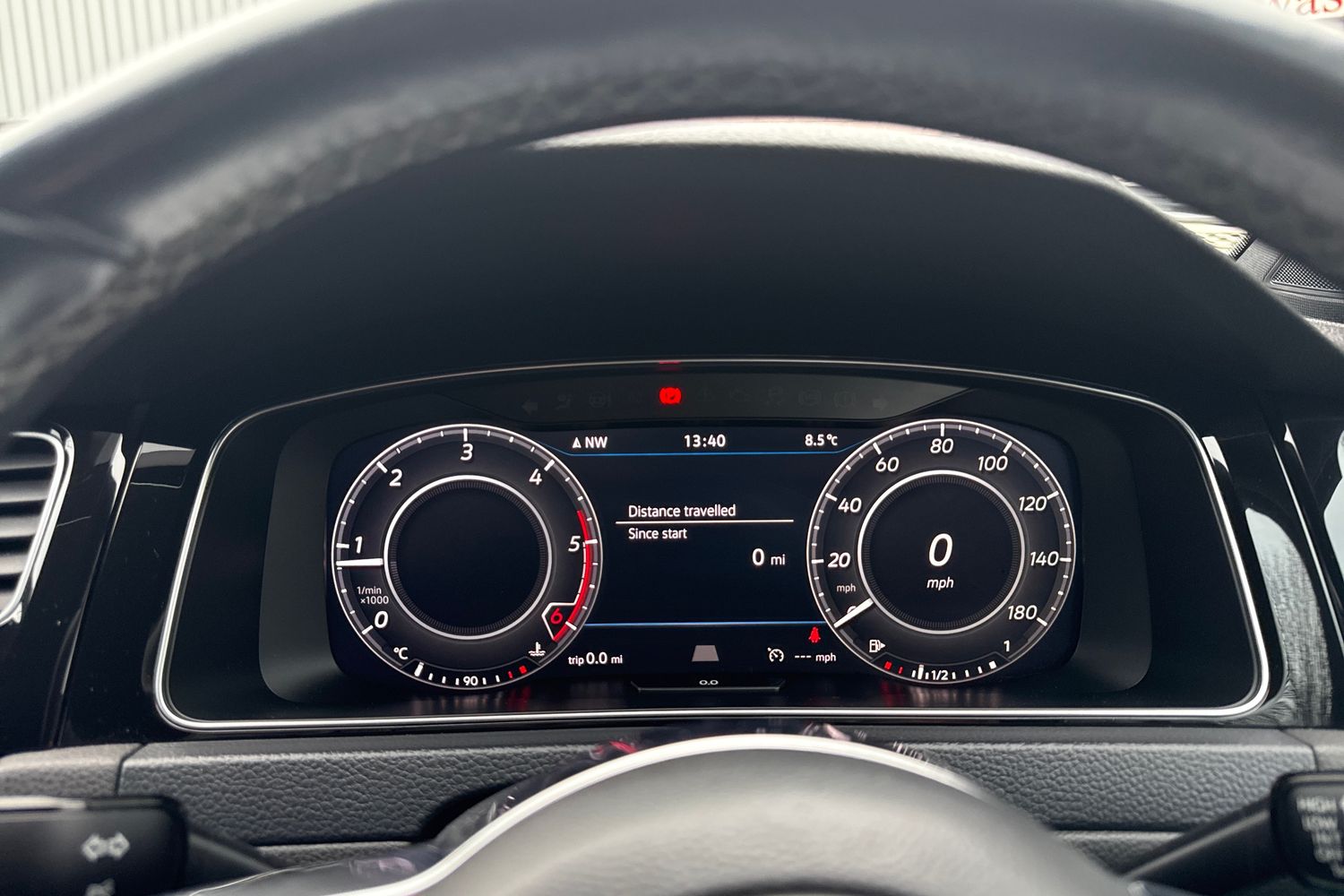 Used Volkswagen Golf 2017 for sale - 77032385: Photo 42