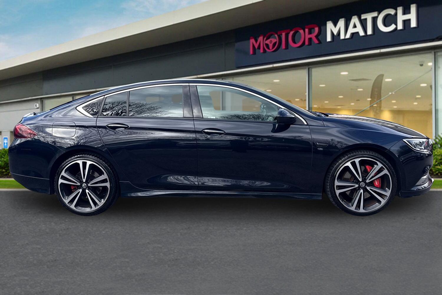 Used Vauxhall Insignia 2017 for sale - 77879216: Photo 3