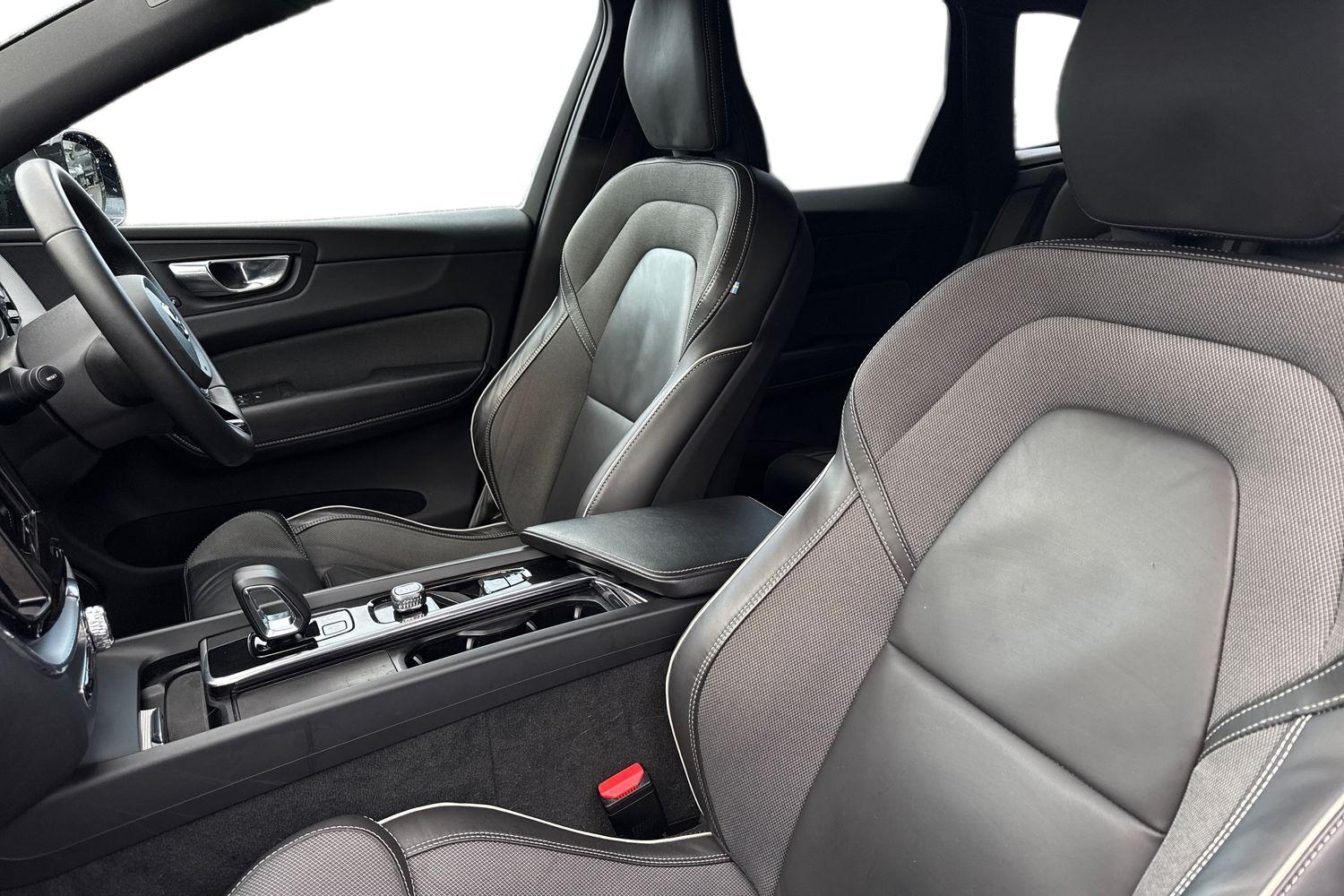 Used Volvo XC60 2022 for sale - 76961625: Photo 11