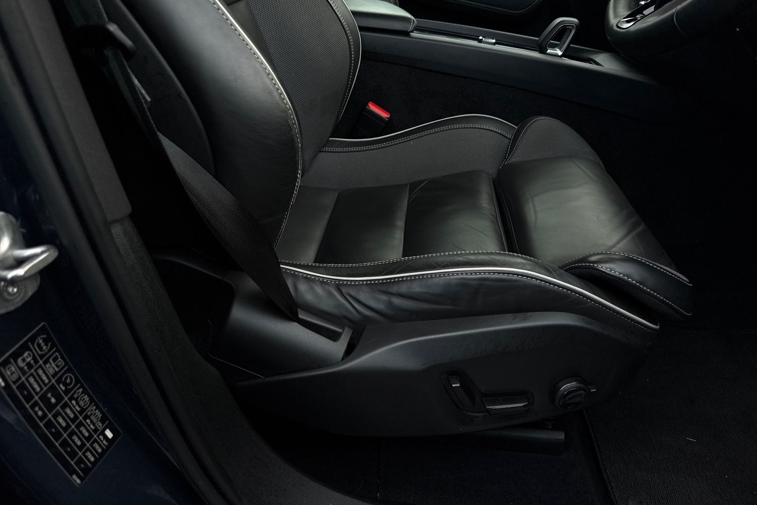 Used Volvo XC60 2022 for sale - 76961625: Photo 31