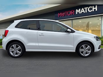 Used Volkswagen Polo 2017 for sale - 76365158: Photo