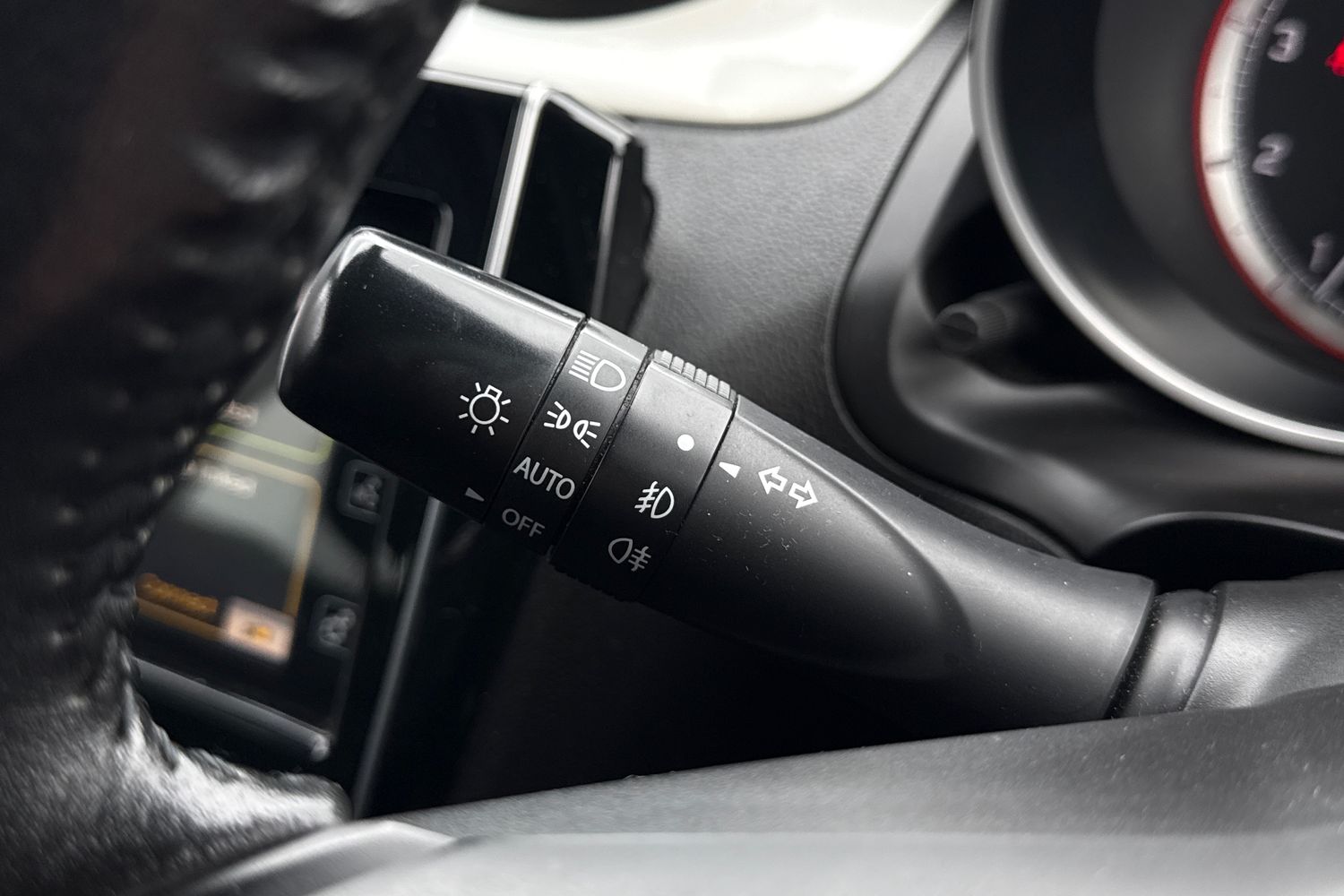 Used Suzuki Swift 2018 for sale - 77829466: Photo 37