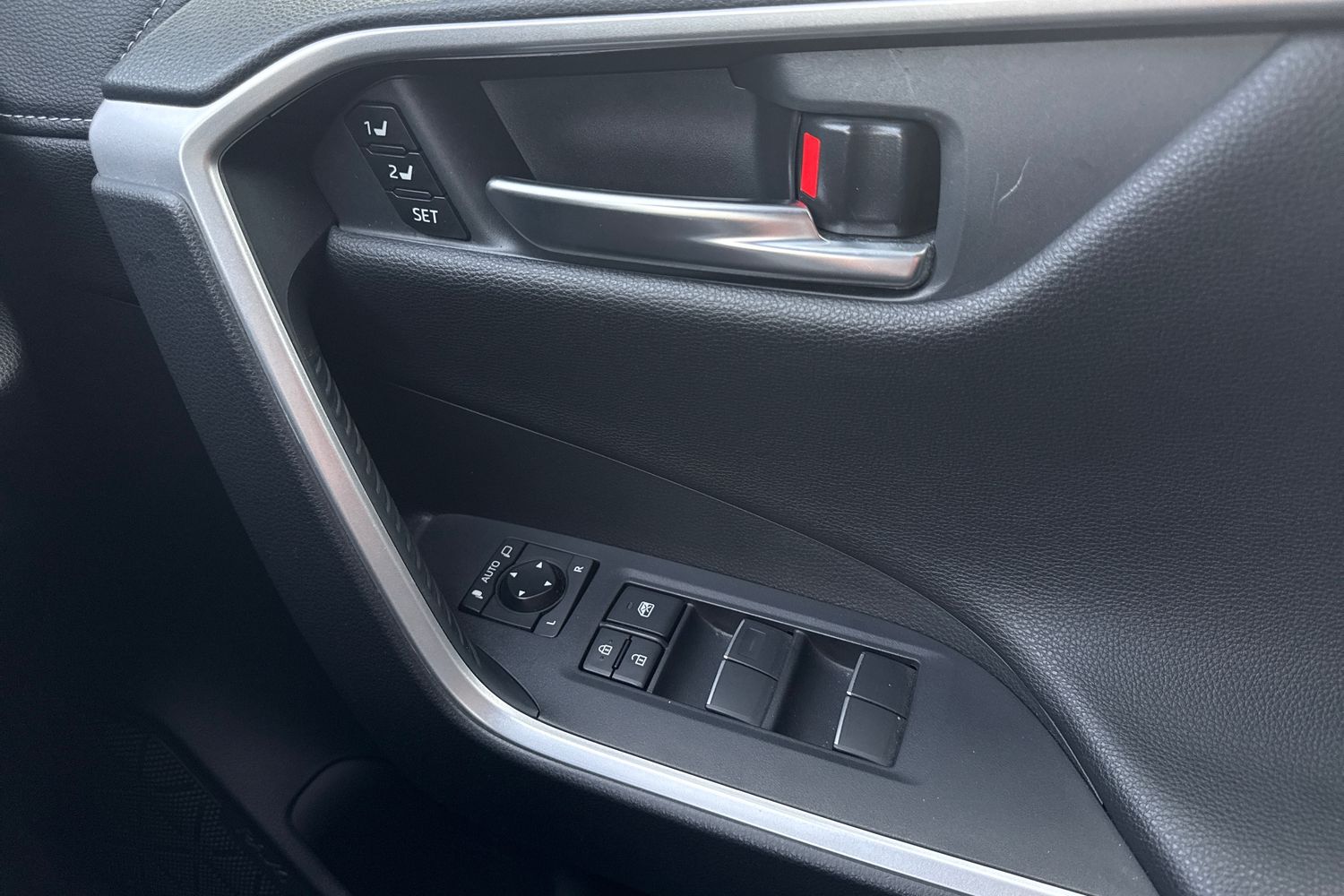 Used Toyota RAV4 2022 for sale - 77302909: Photo 18