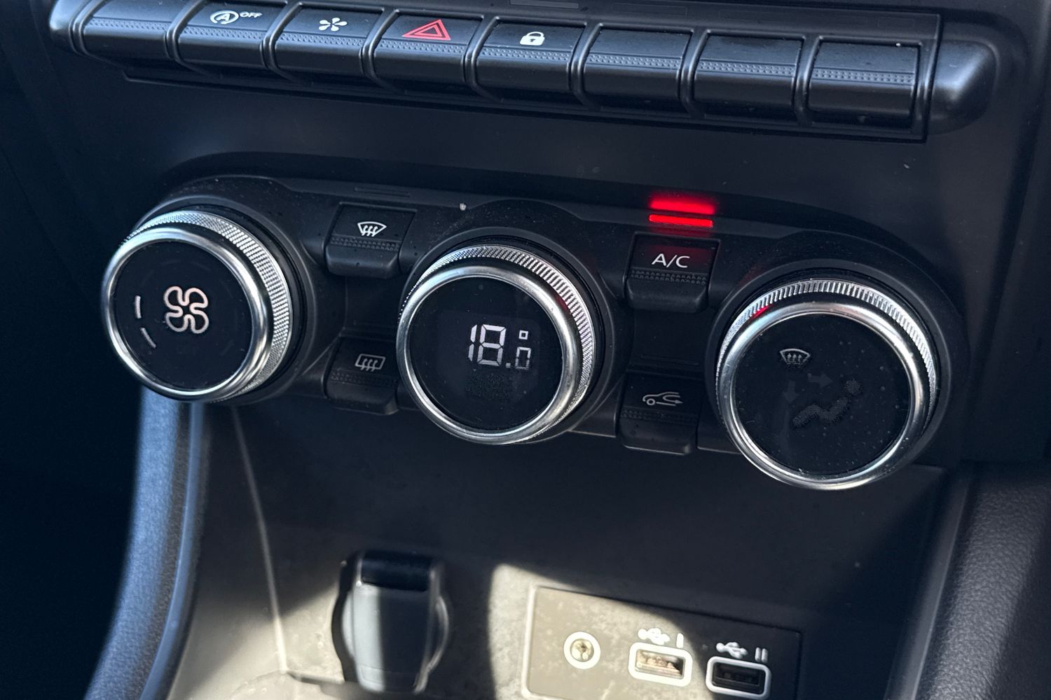 Used Renault Captur 2024 for sale - 77929037: Photo 19