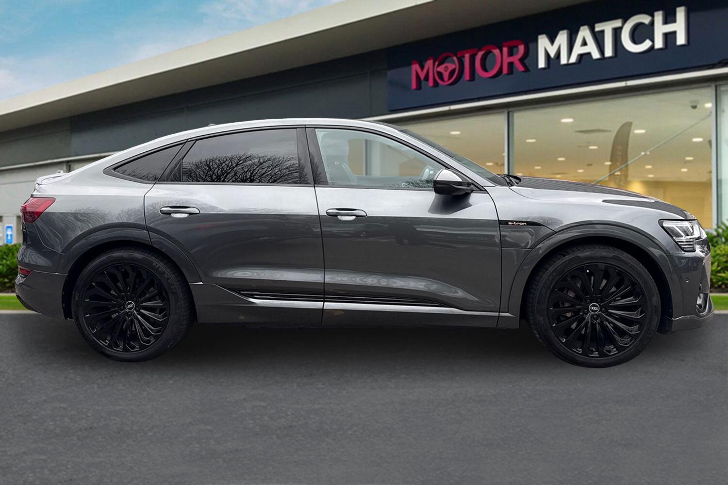 Used Audi e-tron 2021 for sale - 77963299: Photo 3