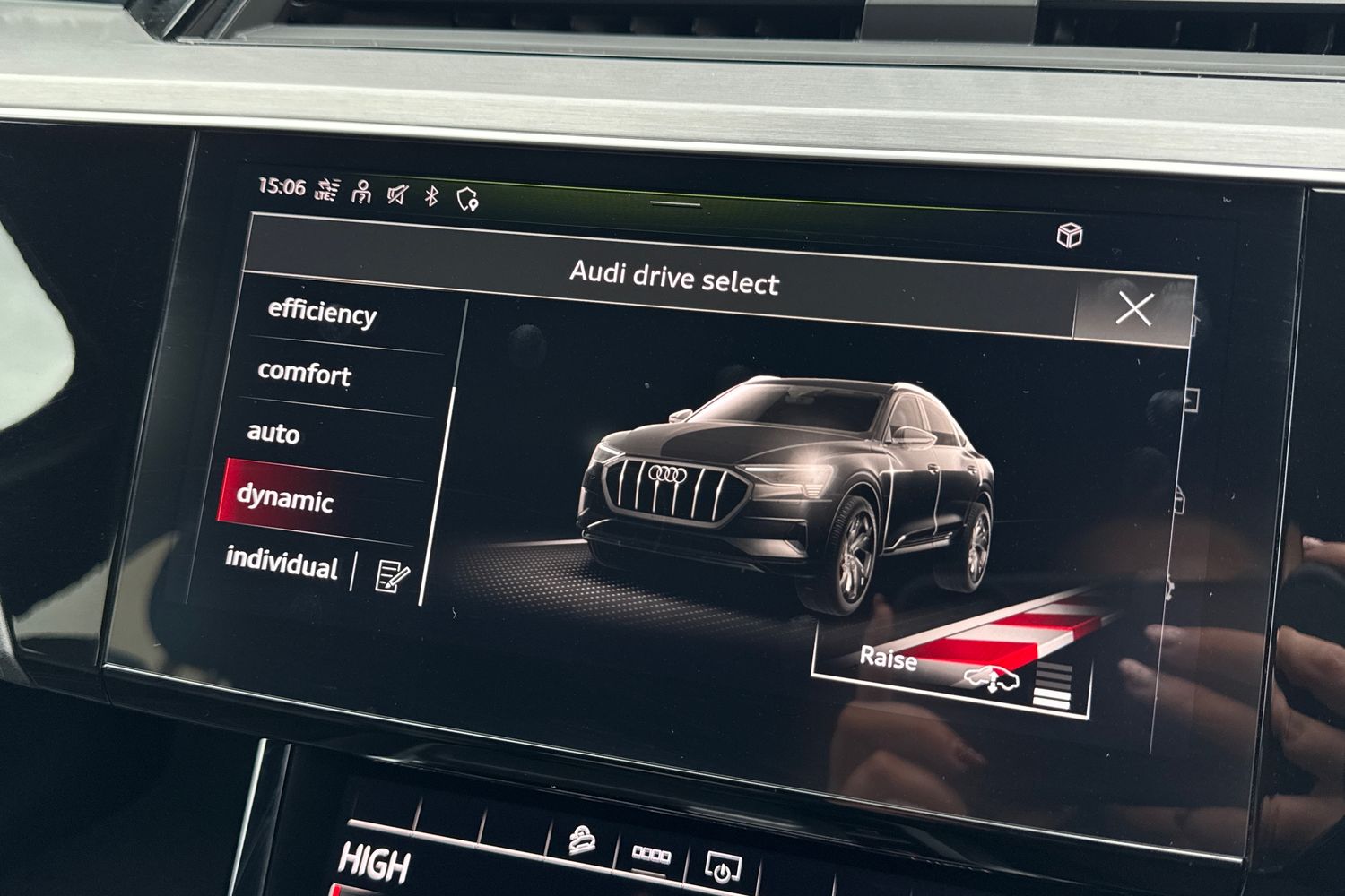 Used Audi e-tron 2021 for sale - 77963299: Photo 42