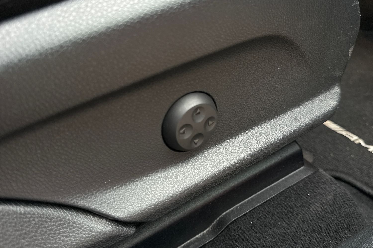 Used Mercedes-Benz GLC 2017 for sale - 77436096: Photo 30