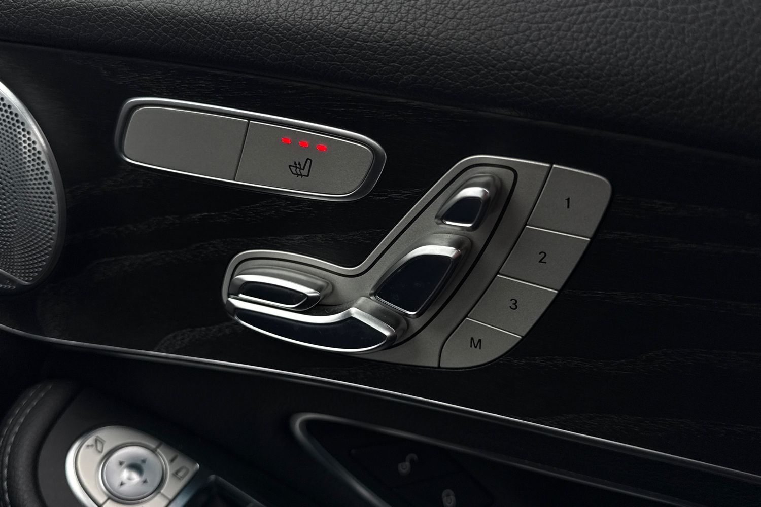 Used Mercedes-Benz GLC 2017 for sale - 77436096: Photo 47