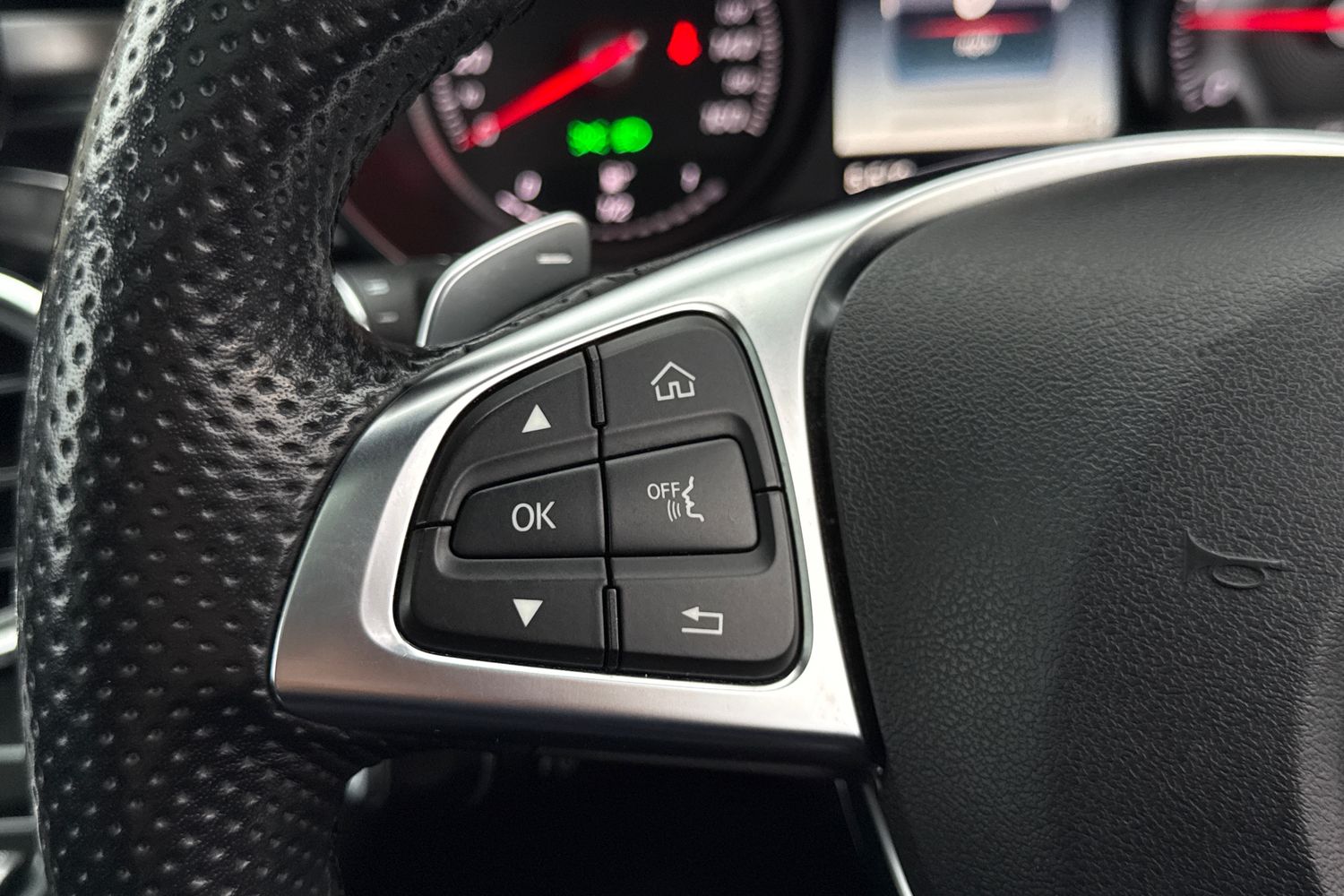 Used Mercedes-Benz GLC 2017 for sale - 77436096: Photo 48