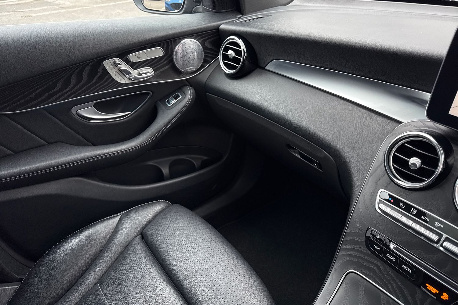 Used Mercedes-Benz GLC 2017 for sale - 77436096: Photo 57