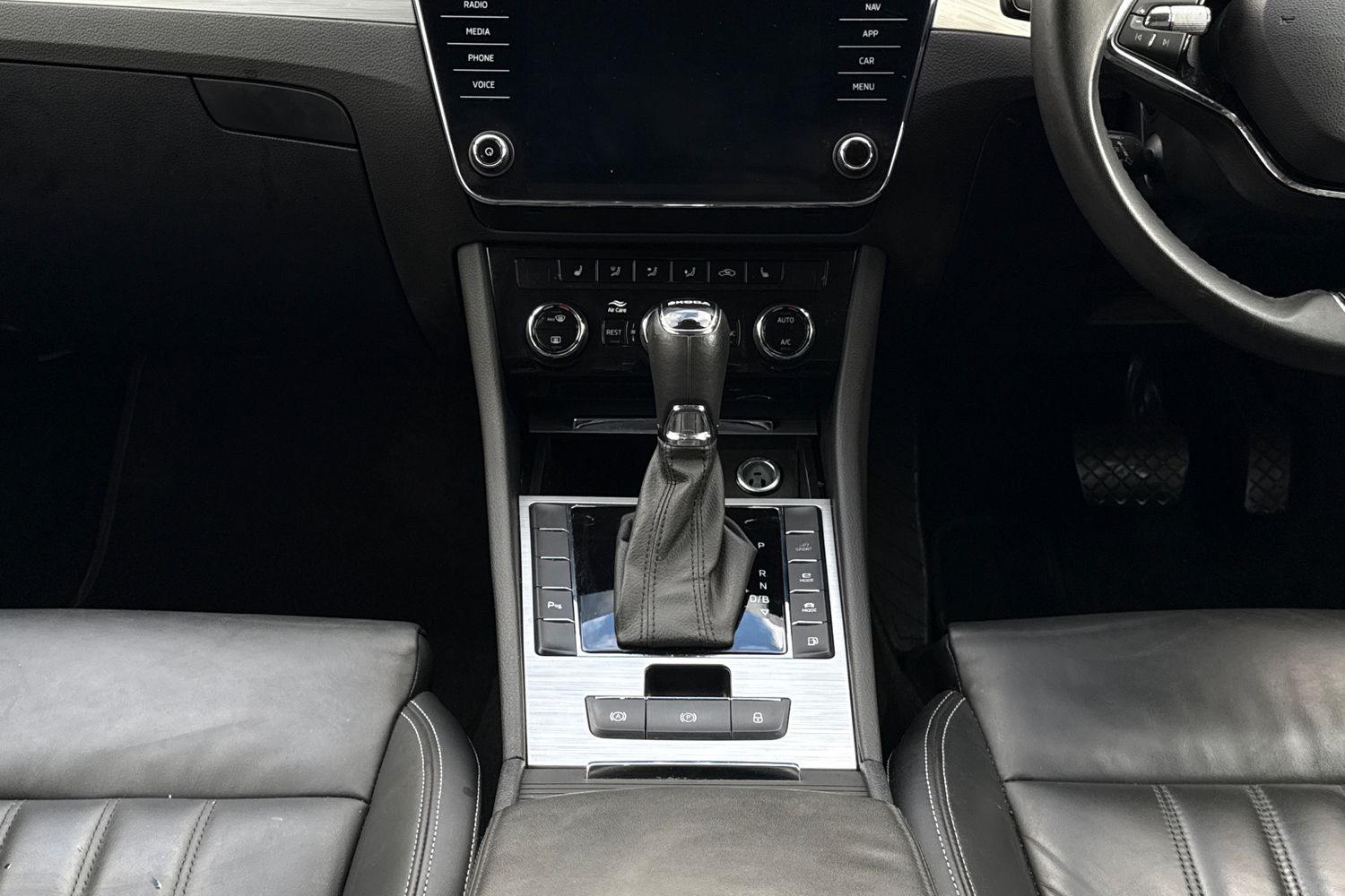 Used Skoda Superb 2023 for sale - 77582722: Photo 37