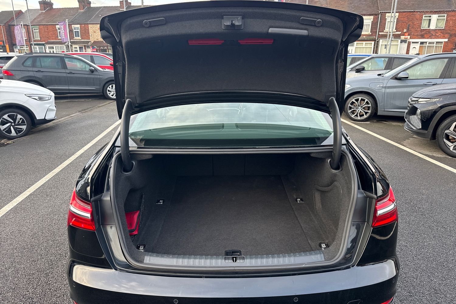 Used Audi A6 Saloon 2019 for sale - 76685662: Photo 10