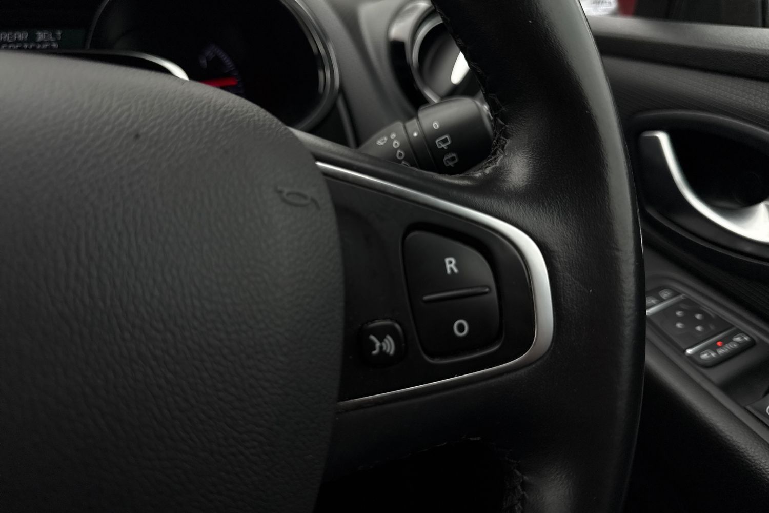 Used Renault Clio 2018 for sale - 78189670: Photo 28