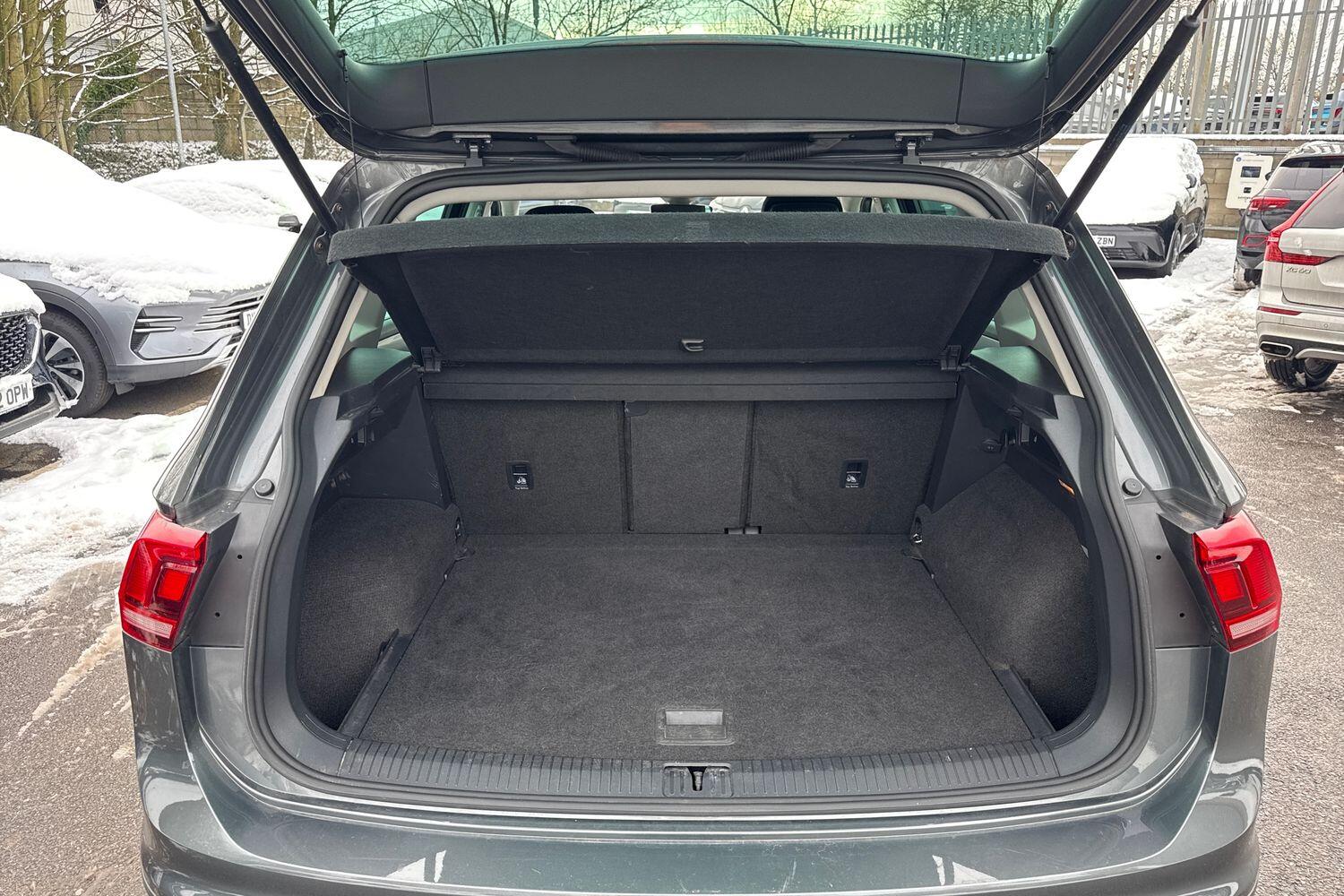 Used Volkswagen Tiguan 2017 for sale - 77139013: Photo 10