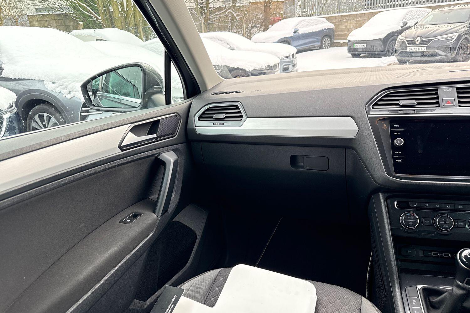 Used Volkswagen Tiguan 2017 for sale - 77139013: Photo 15